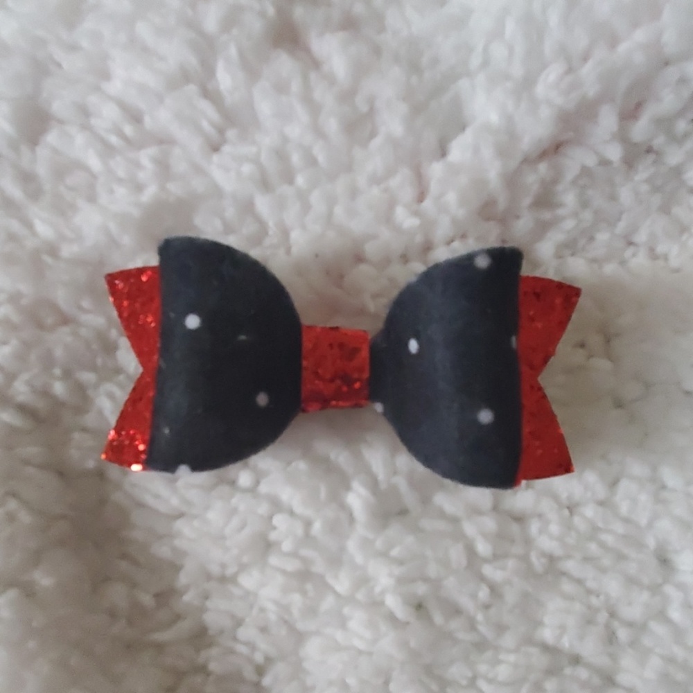 Chunky red glitter and felt hair bow